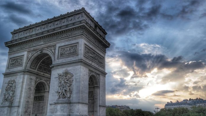 #10septembre, @NicolasNepaieraPlus Photo: Burak AYDIN, PEXELS